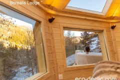 30_Borealis-Lodge_creation-www.eco-declic.com_chalet_cabane_-hebergement-insolite_nuits-etoilees_chambre-hote-charme_europe_glamping_I0A4138_R_13X18-001-scaled